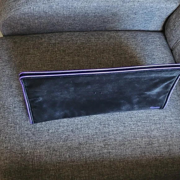 Dyson Velvet Storage Bag/Pouch in Black / Purple - Picture 6 of 7